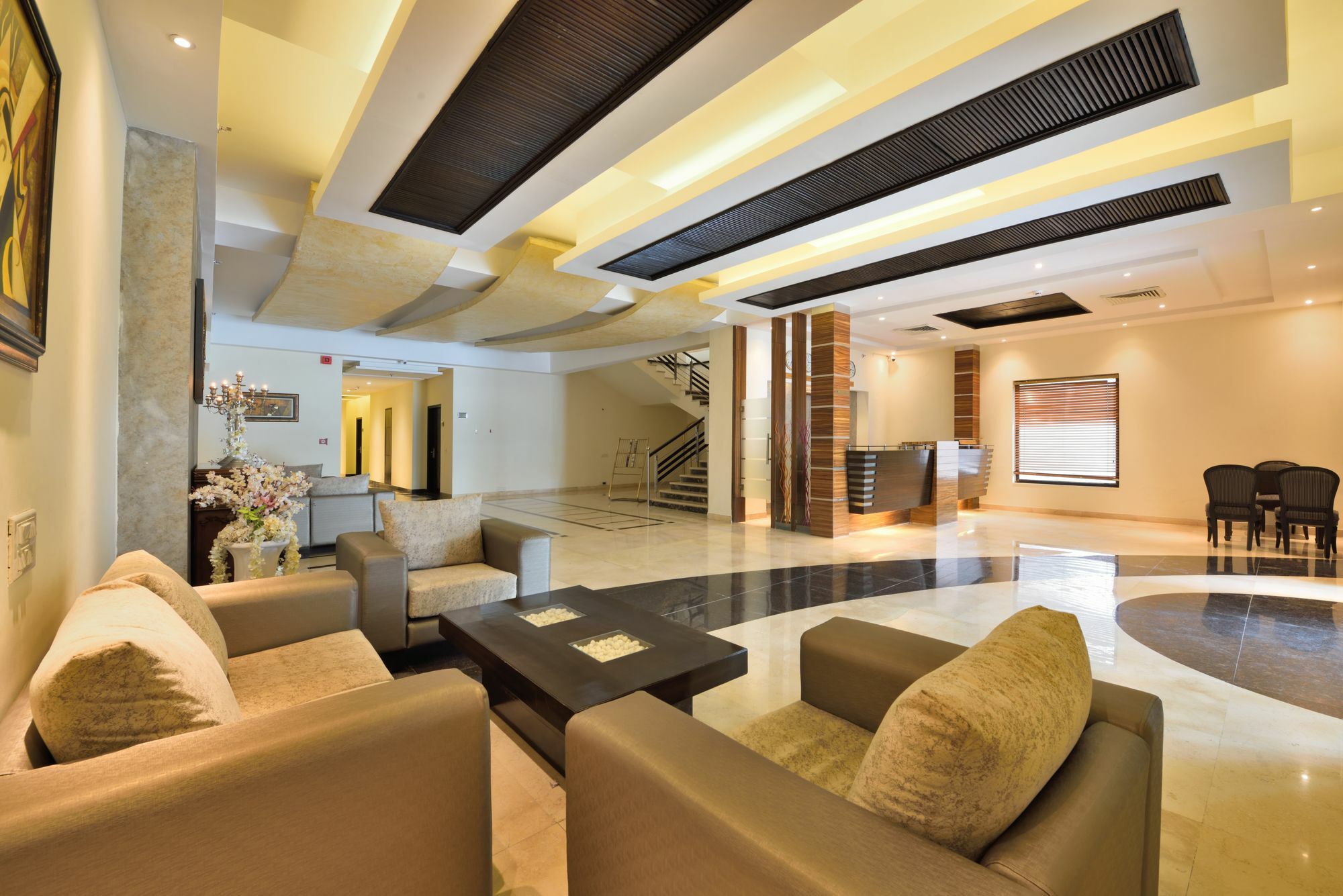 Glitz Westend Inn Yeni Delhi Dış mekan fotoğraf