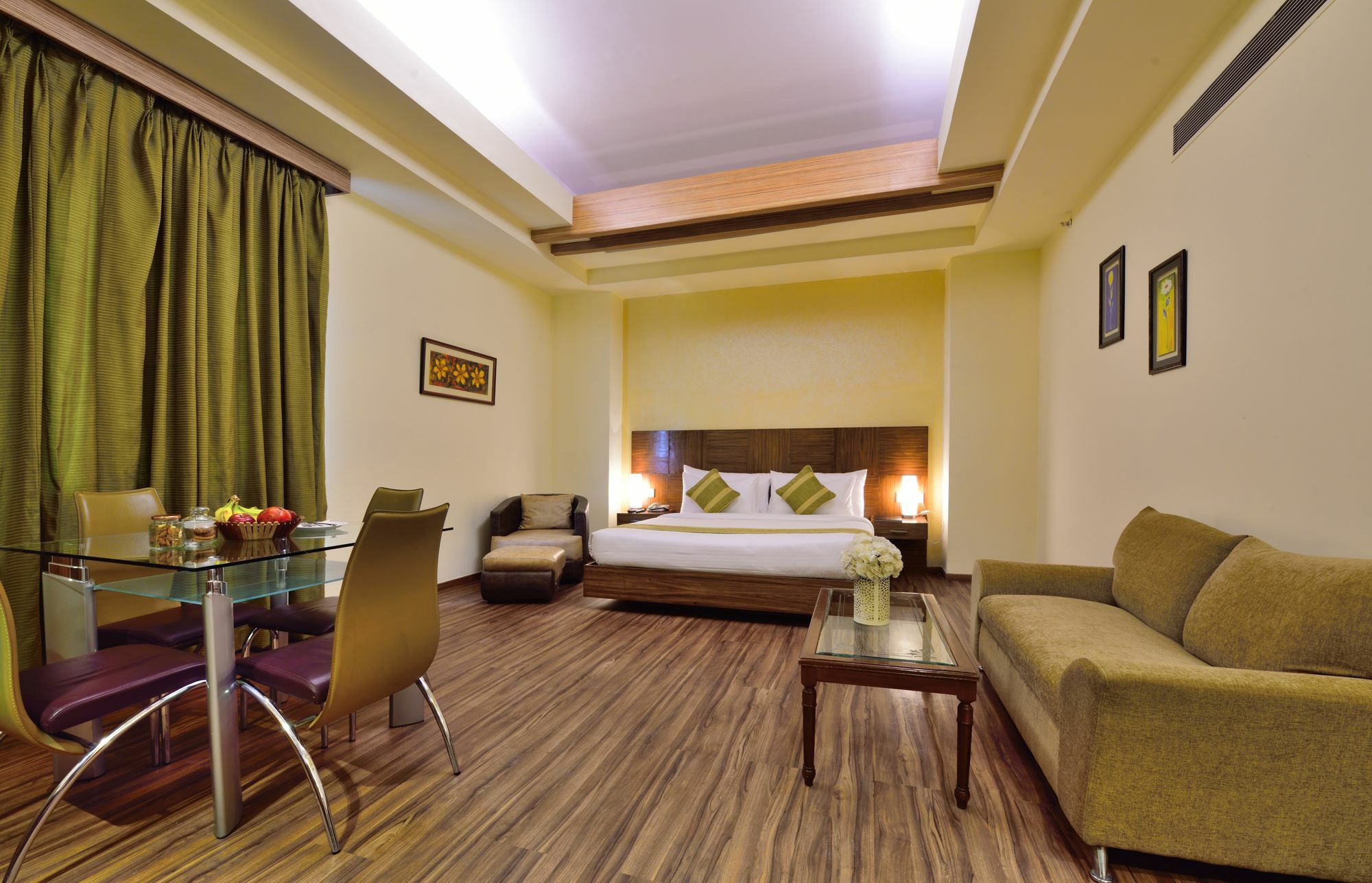 Glitz Westend Inn Yeni Delhi Dış mekan fotoğraf